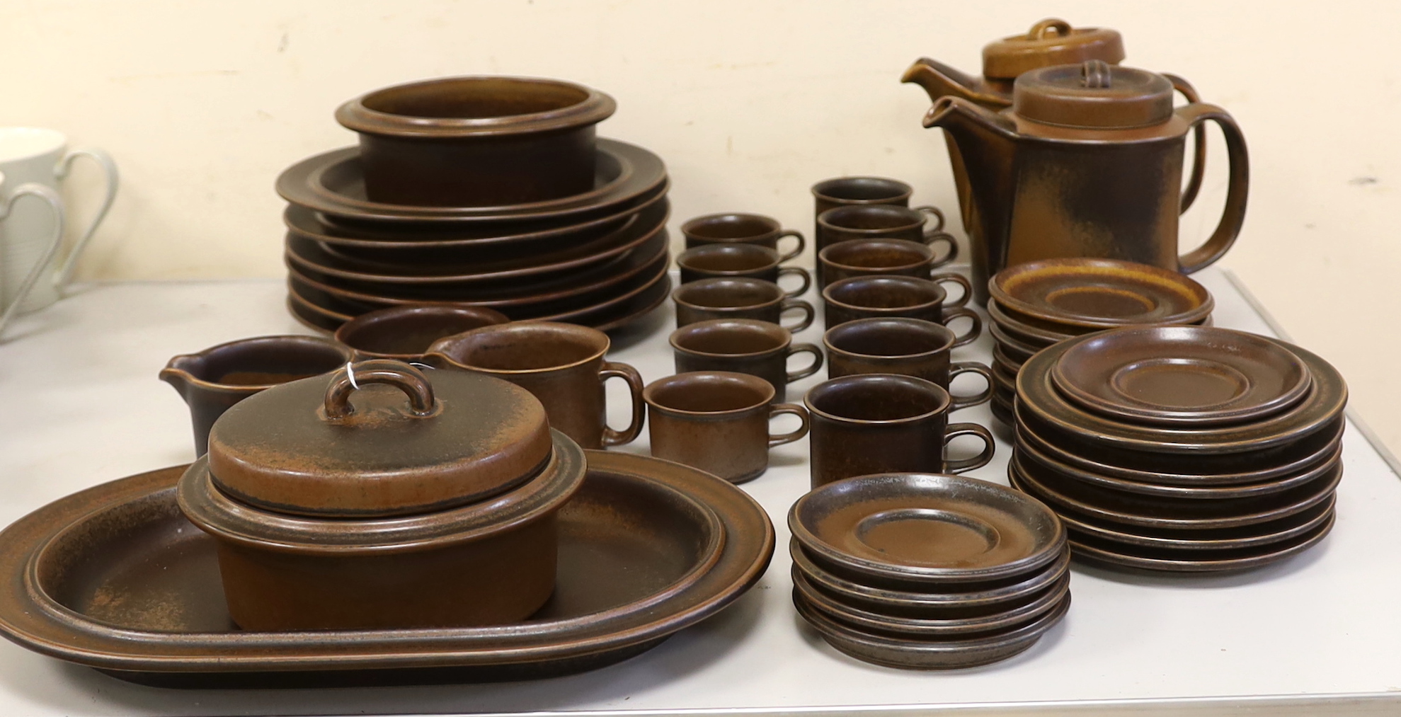 Arabia Ruska, a quantity of stoneware tea and dinnerware including cups and saucers, oval dish and plates